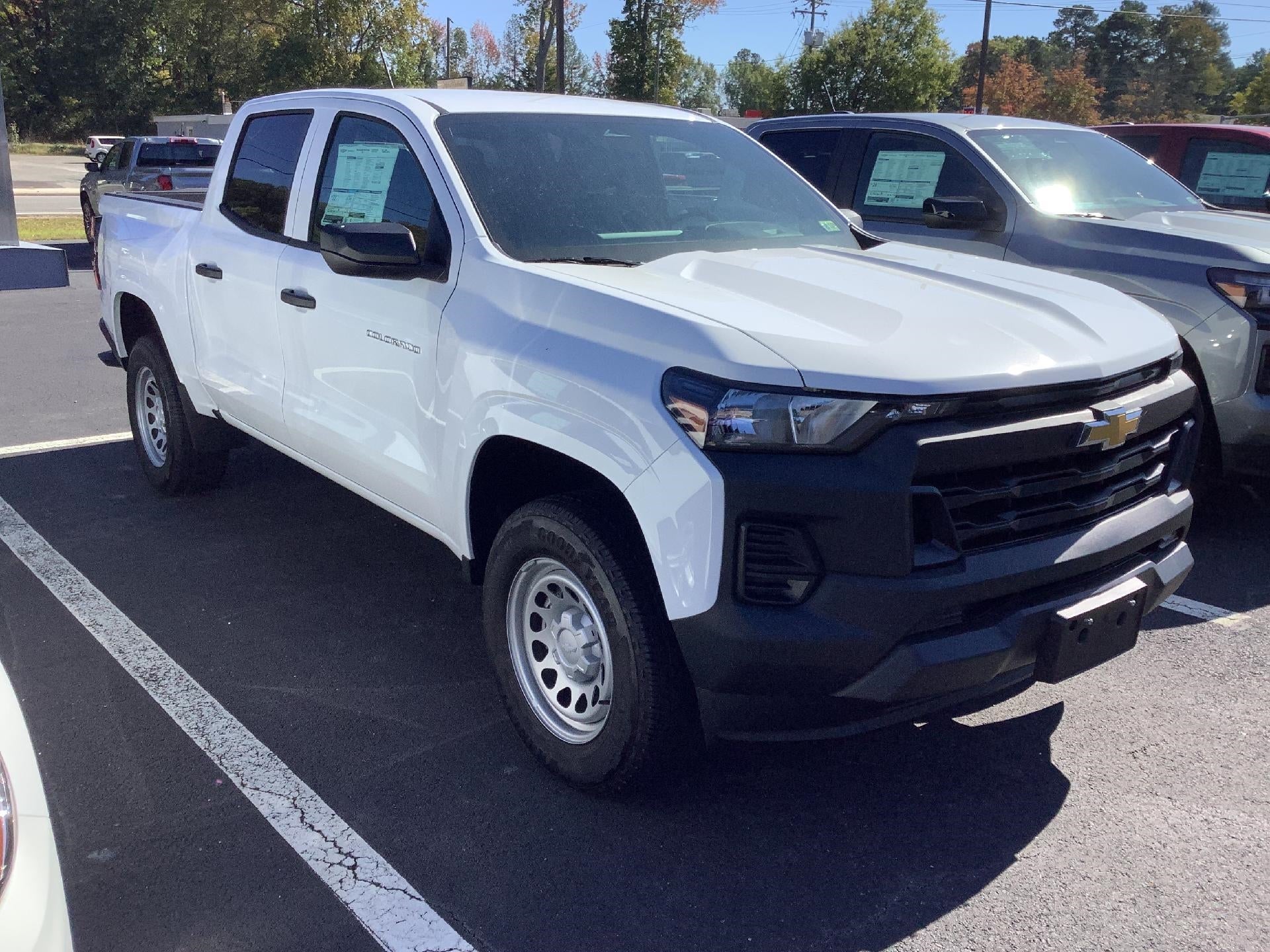 2024 Chevrolet Colorado WT