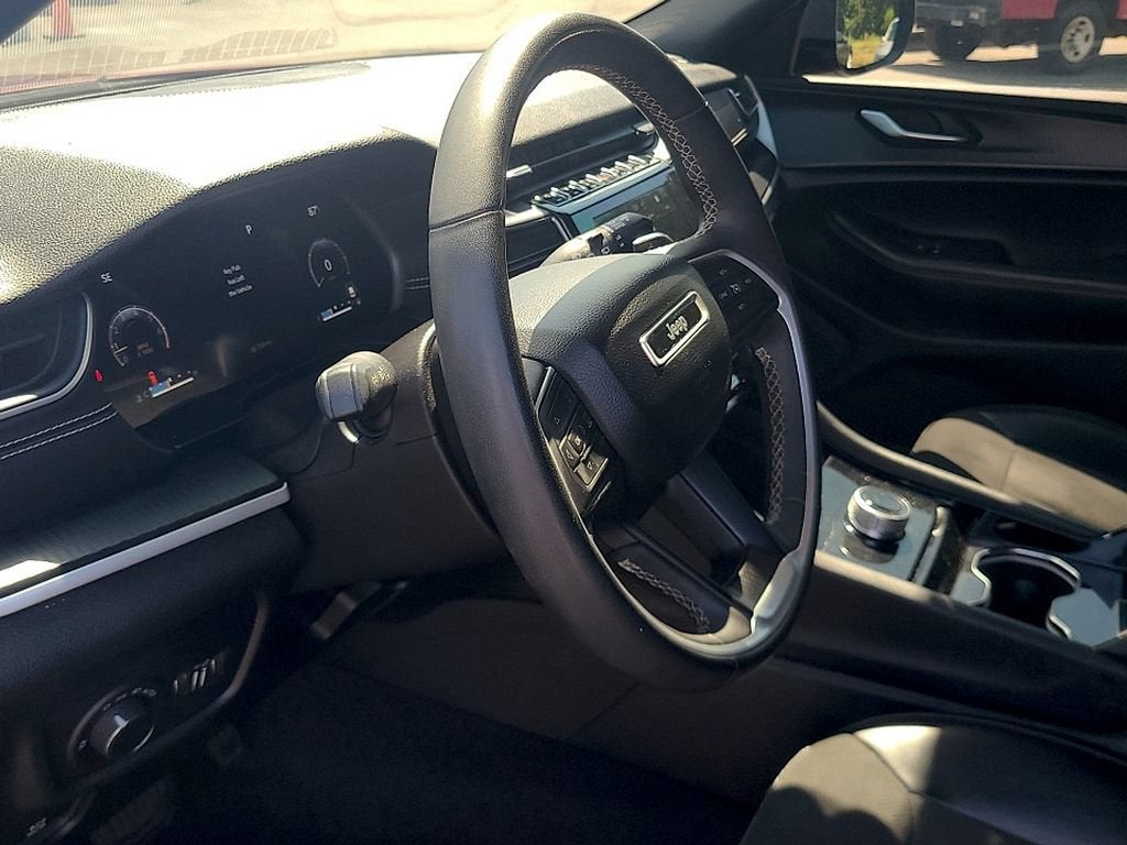 2023 Jeep Grand Cherokee L Altitude 4x4