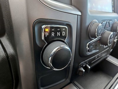 2022 RAM 1500 Classic SLT Crew Cab 4x2 5'7" Box