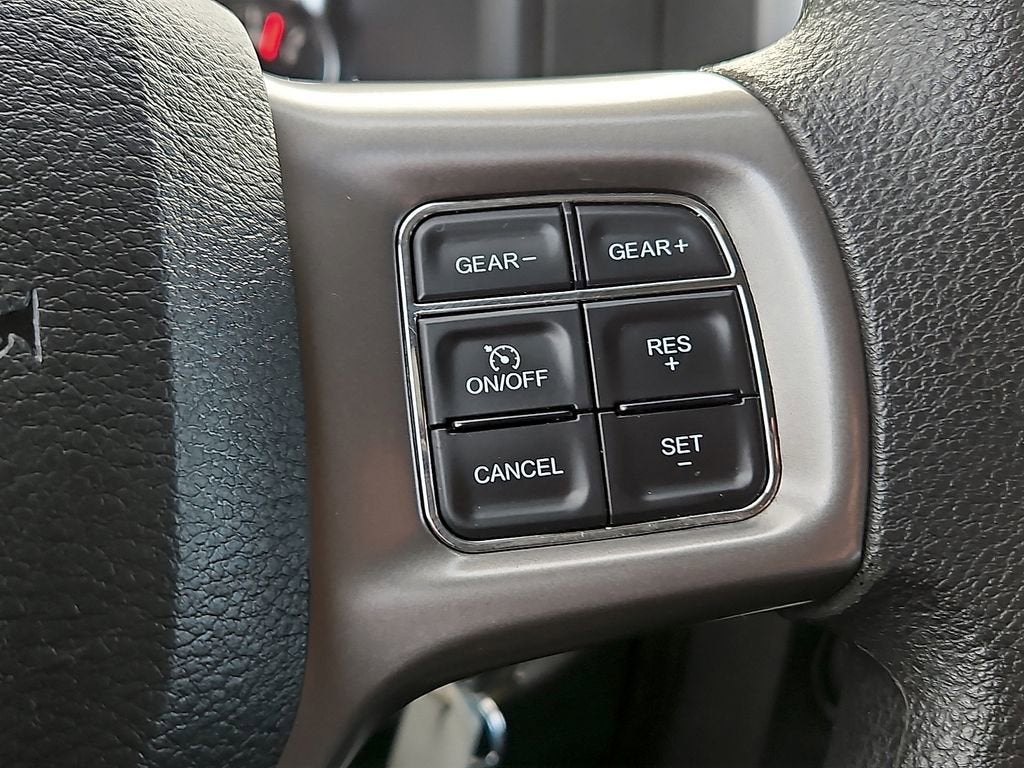 2022 RAM 1500 Classic SLT Crew Cab 4x2 5'7" Box