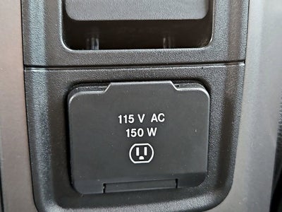 2022 RAM 1500 Classic SLT Crew Cab 4x2 5'7" Box