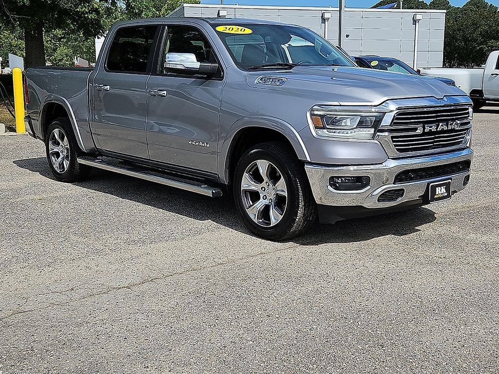 2020 RAM 1500 Laramie Crew Cab 4x4 5'7" Box