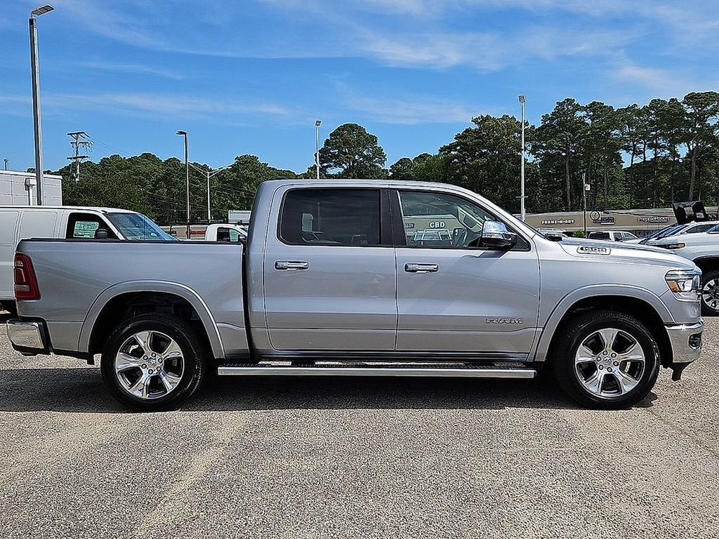 2020 RAM 1500 Laramie Crew Cab 4x4 5'7" Box