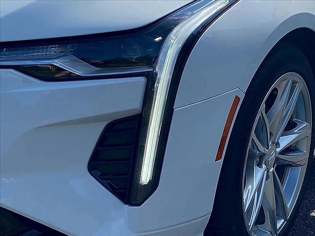 2024 Cadillac CT4 Luxury