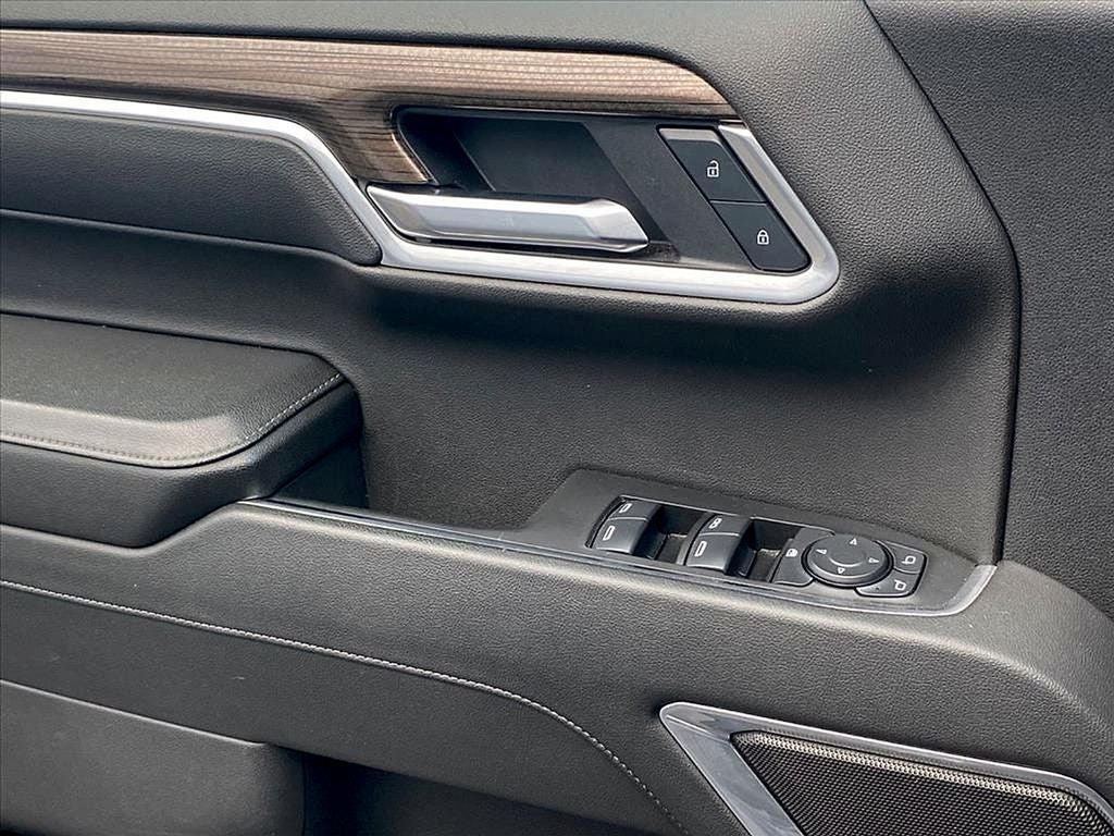 2025 Chevrolet Silverado 1500 LT LT1