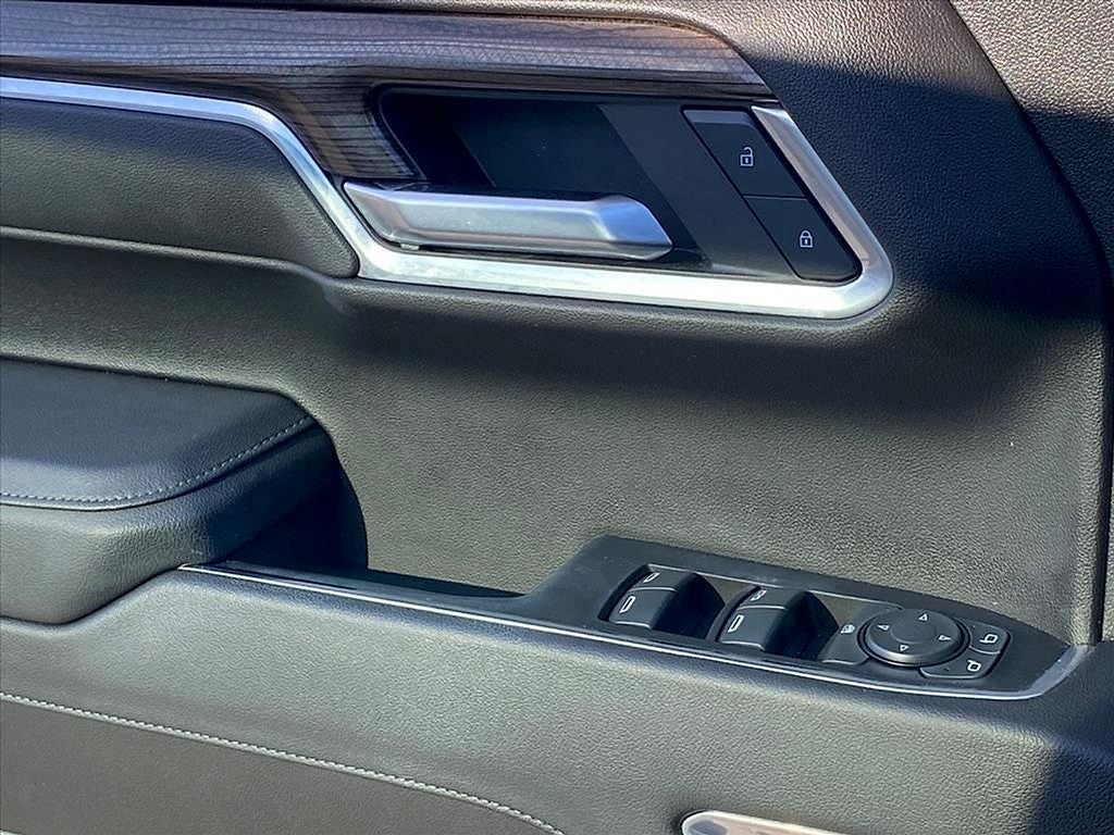 2025 Chevrolet Silverado 1500 LT LT1