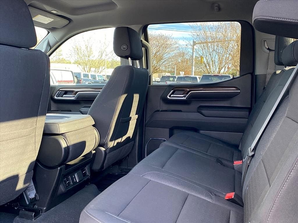 2025 Chevrolet Silverado 1500 LT LT1