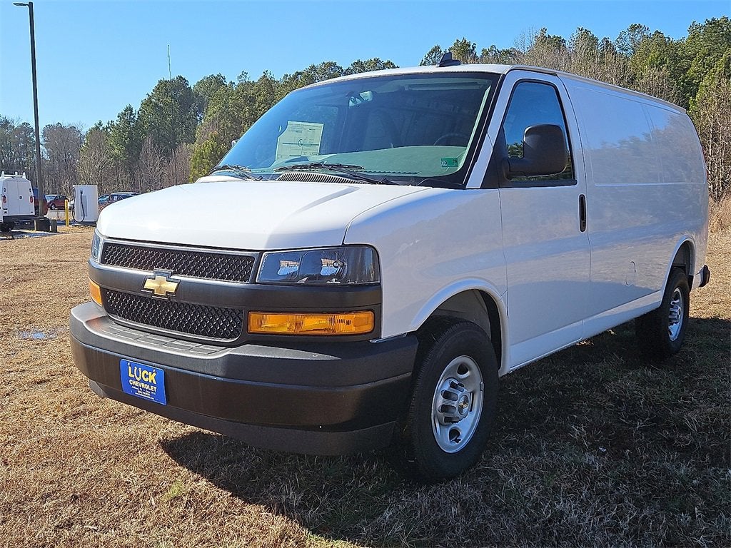 2025 Chevrolet Express Cargo 2500 WT