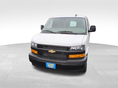 2025 Chevrolet Express Cargo WT