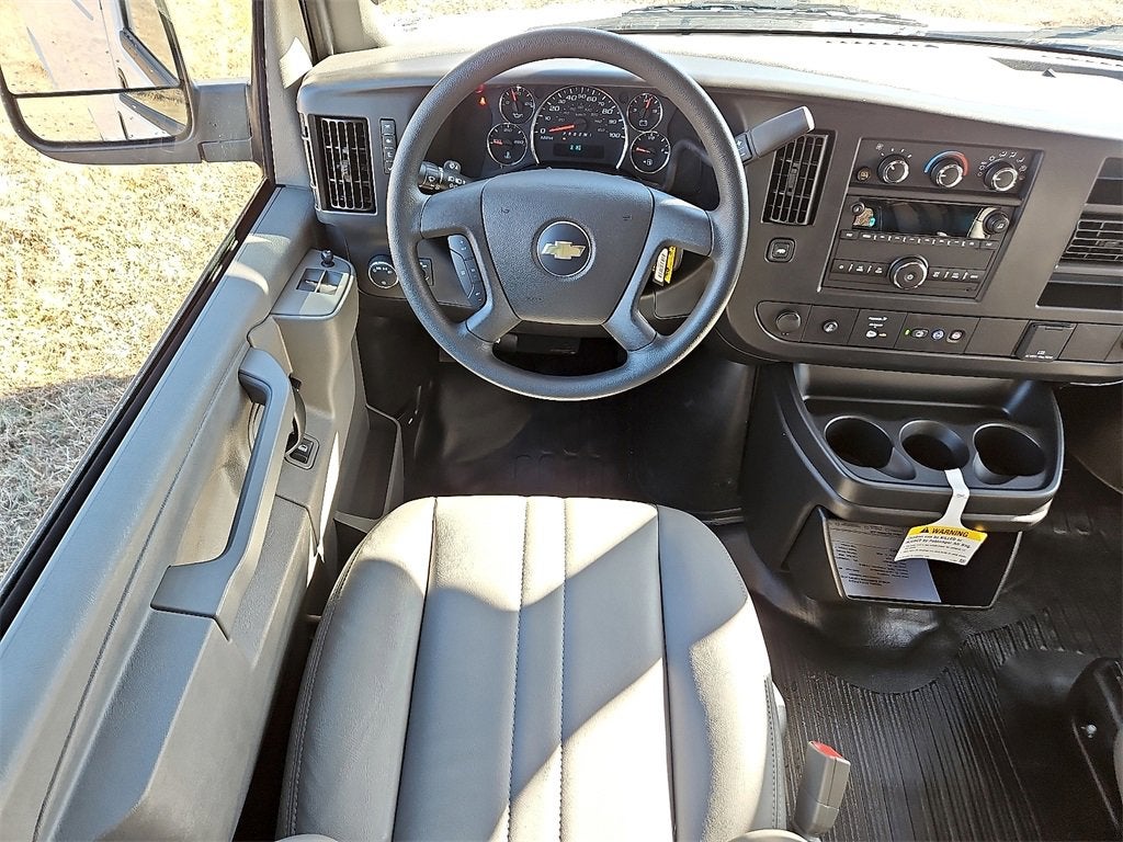 2025 Chevrolet Express Cargo 2500 WT