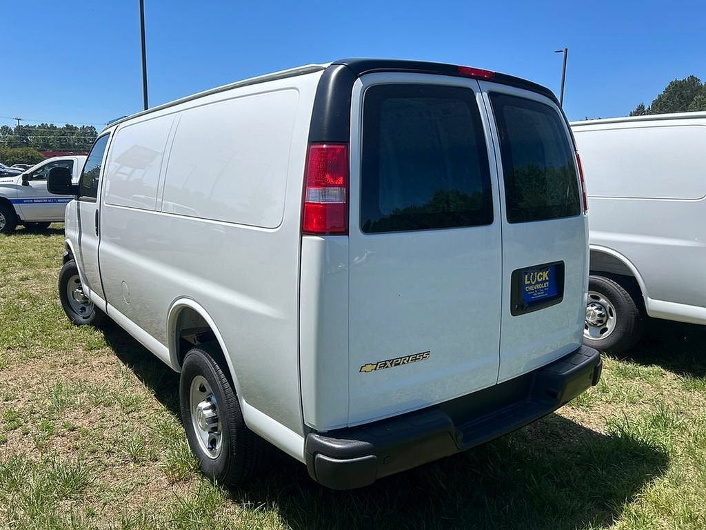 2026 Chevrolet Express Cargo WT