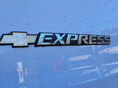 2025 Chevrolet Express Cargo 2500 WT