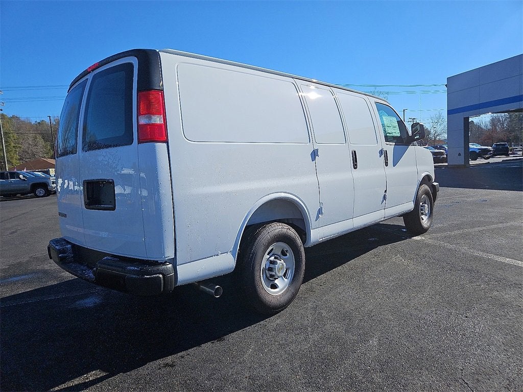2025 Chevrolet Express Cargo 2500 WT