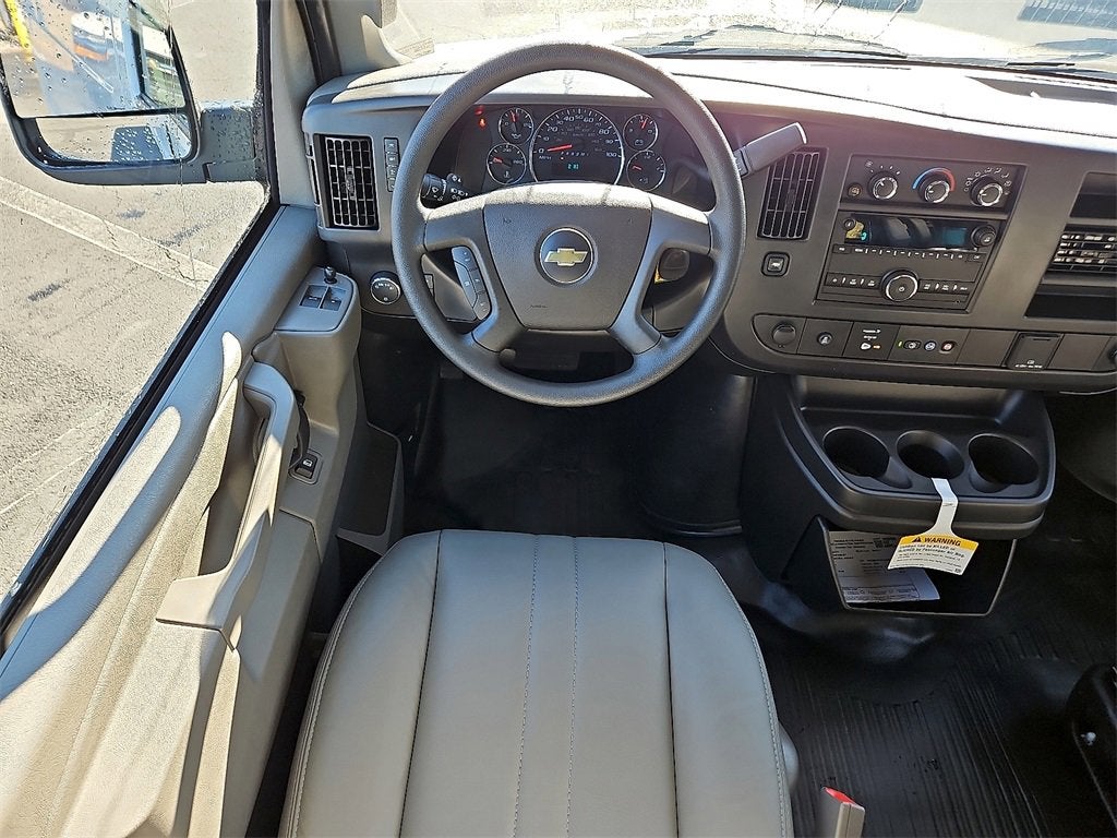 2025 Chevrolet Express Cargo 2500 WT