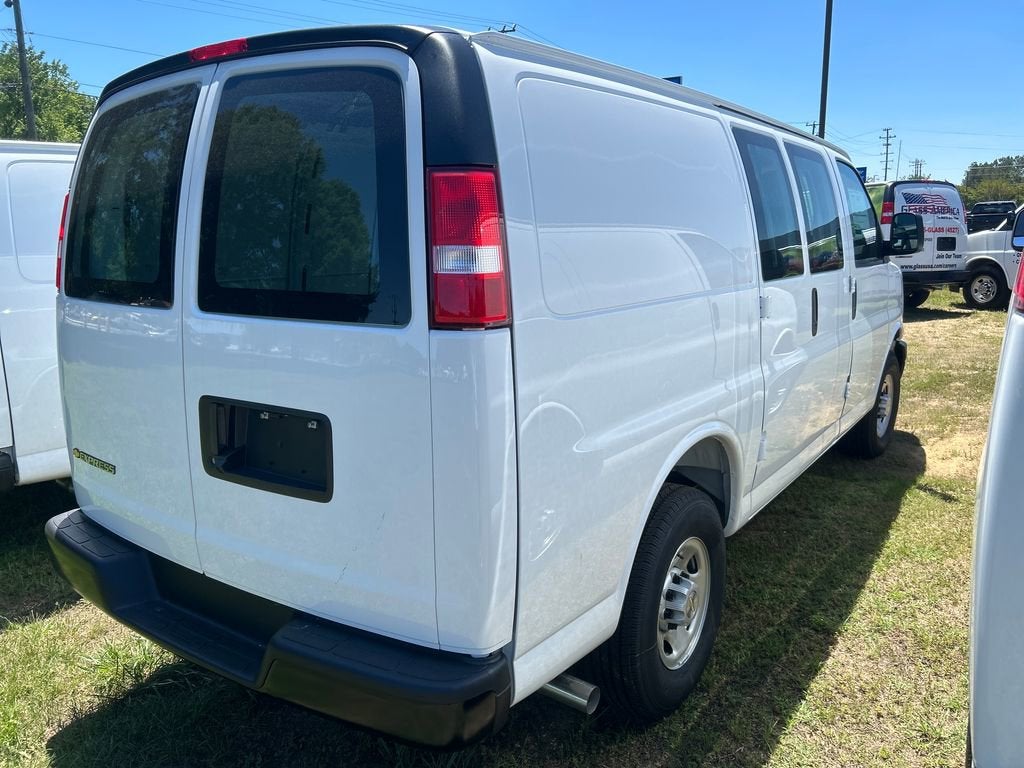 2026 Chevrolet Express Cargo WT