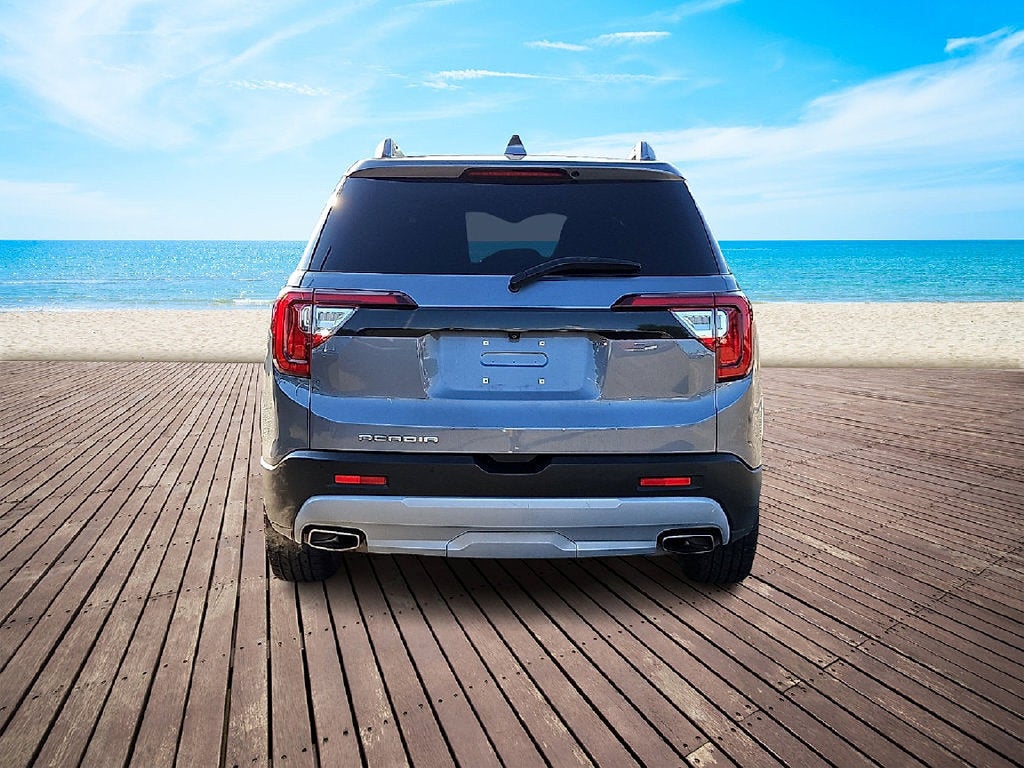 2021 GMC Acadia SLT