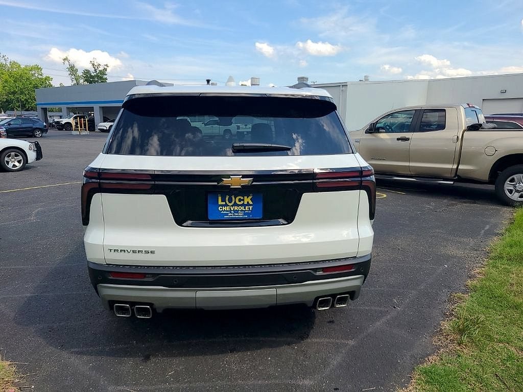 2026 Chevrolet Traverse LT - Photo 6