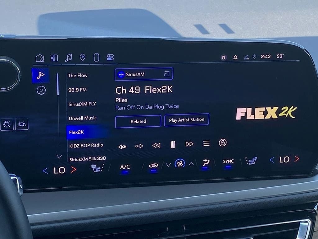 2025 Chevrolet Traverse LT 2LT