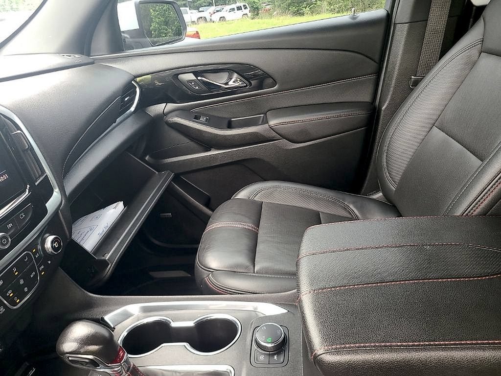2022 Chevrolet Traverse RS