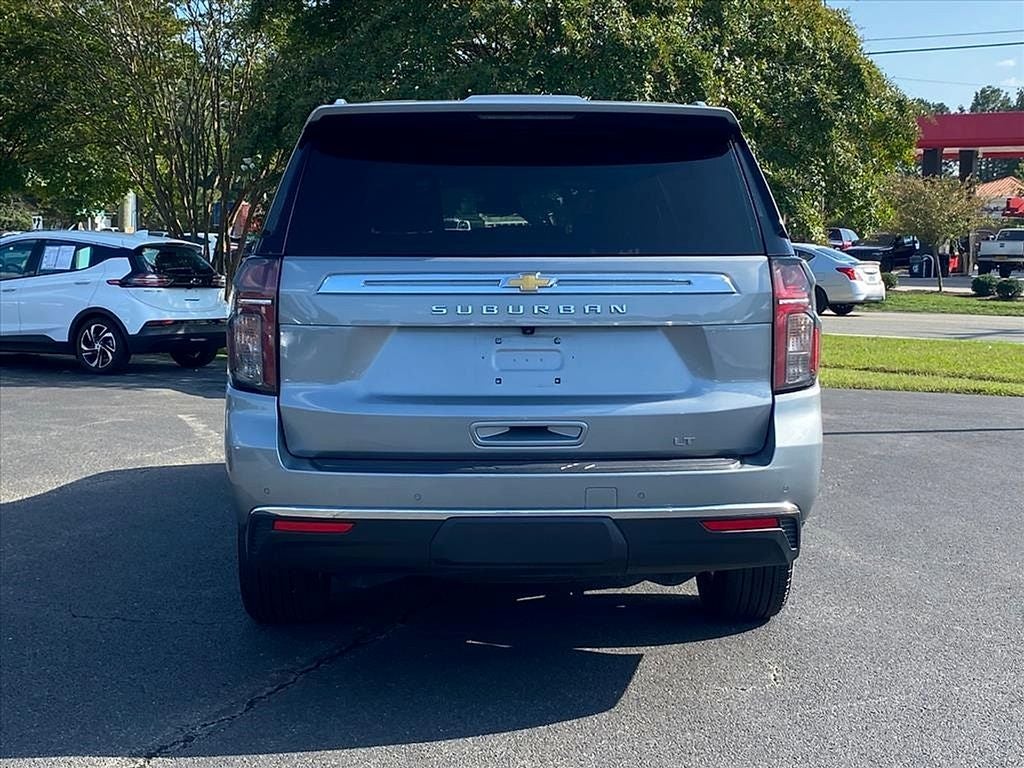 2024 Chevrolet Suburban LT