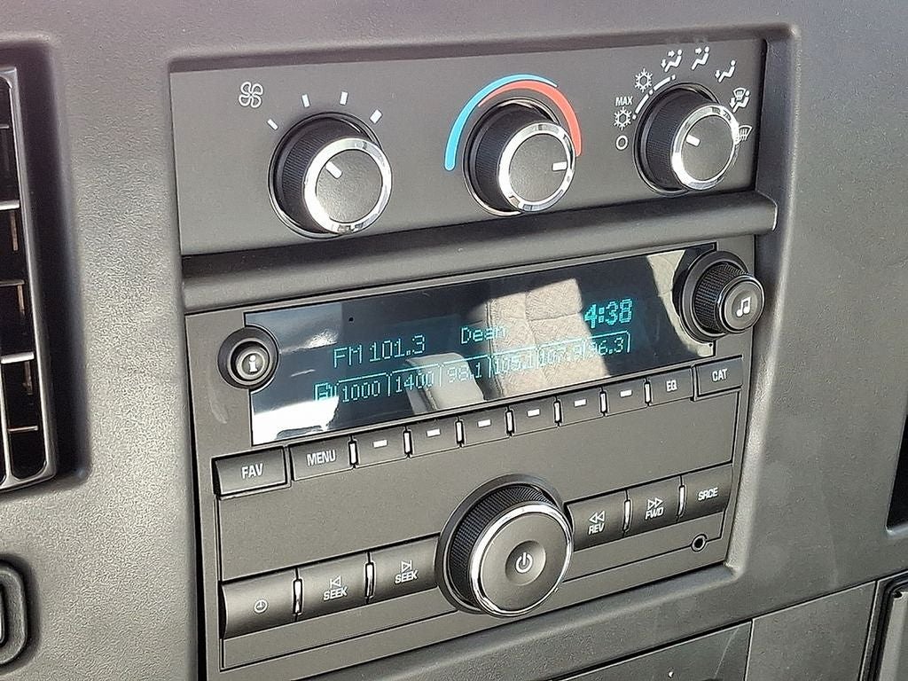 2025 Chevrolet Express 3500 Work Van Cutaway