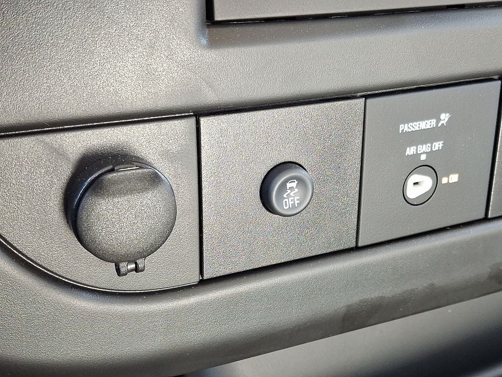 2025 Chevrolet Express 3500 Work Van Cutaway