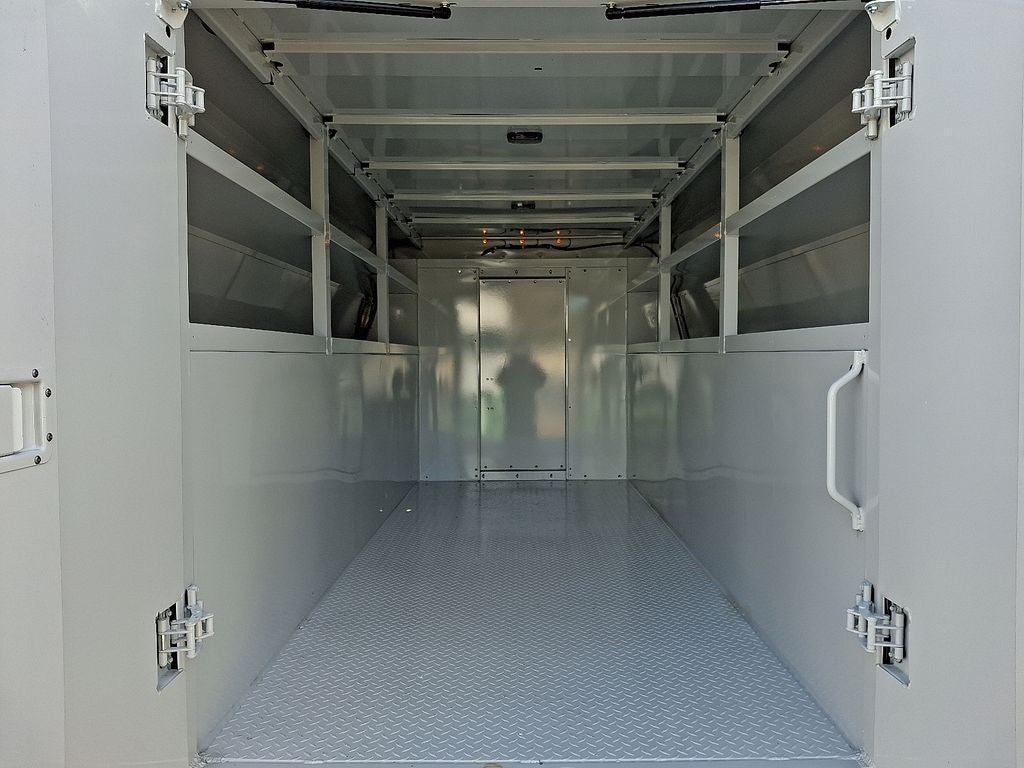 2025 Chevrolet Express 3500 Work Van Cutaway