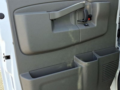 2025 Chevrolet Express 3500 Work Van Cutaway