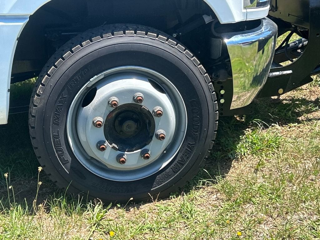 2023 Chevrolet Silverado 5500 HD Work Truck