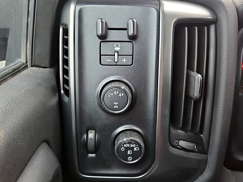 2020 Chevrolet Silverado 5500 HD LT