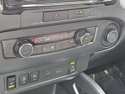 2022 Nissan Frontier Crew Cab SV 4x2