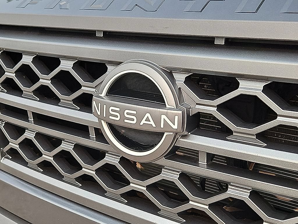 2022 Nissan Frontier Crew Cab SV 4x2