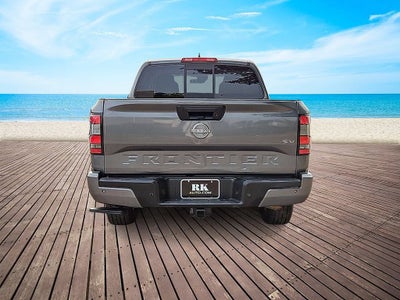 2022 Nissan Frontier Crew Cab SV 4x2