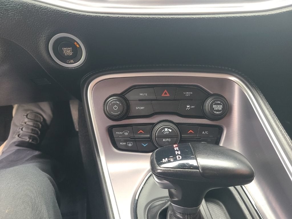 2020 Dodge Challenger SXT