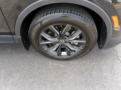 2024 Volkswagen Tiguan 2.0T SE