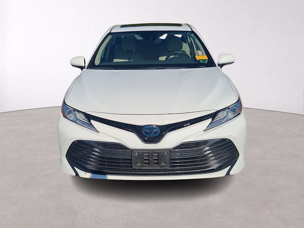 2020 Toyota Camry Hybrid XLE