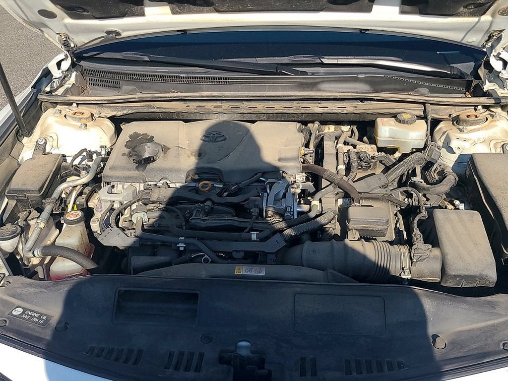 2020 Toyota Camry Hybrid XLE