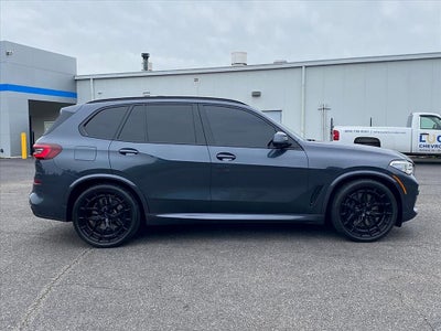 2022 BMW X5 M50i