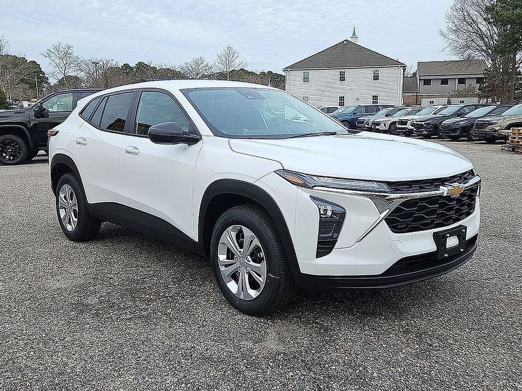 2026 Chevrolet Trax LS