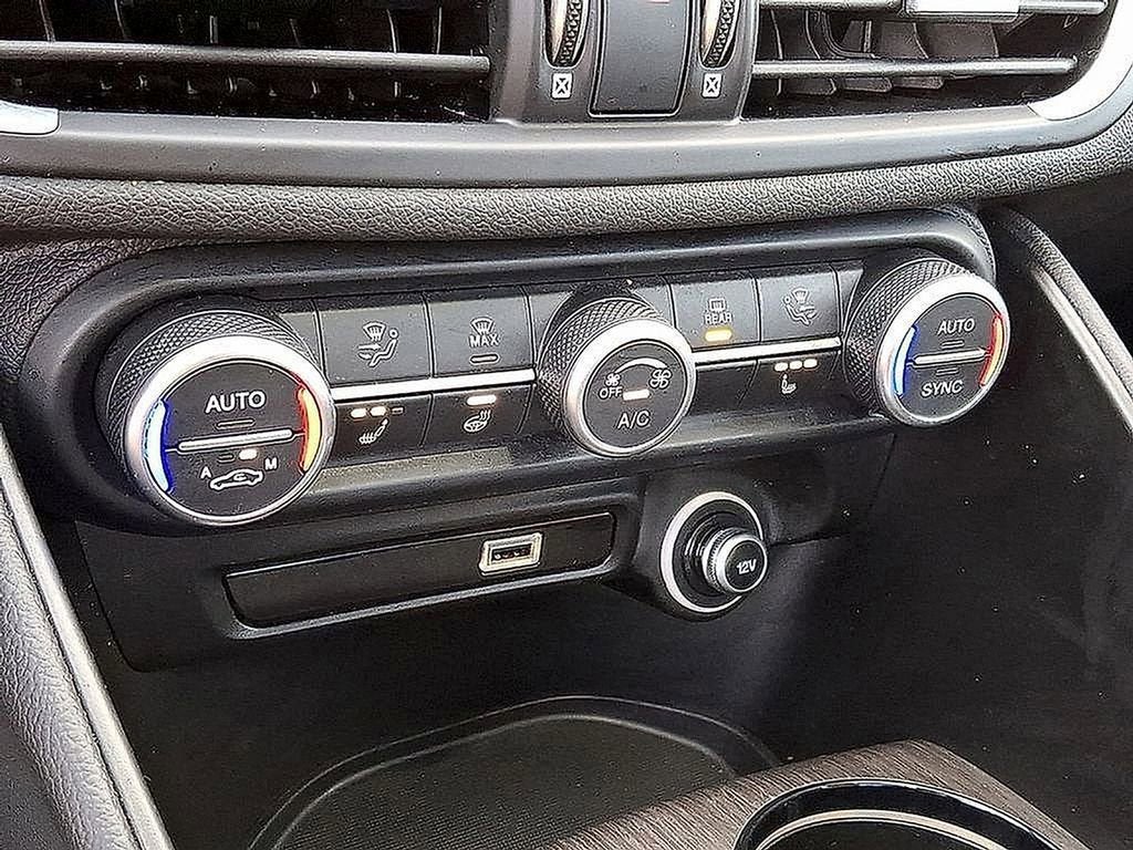 2023 Alfa Romeo Giulia Ti