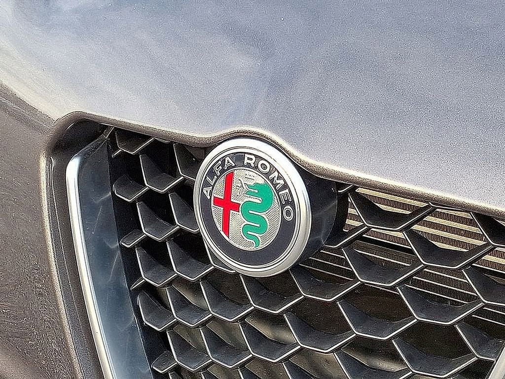 2023 Alfa Romeo Giulia Ti
